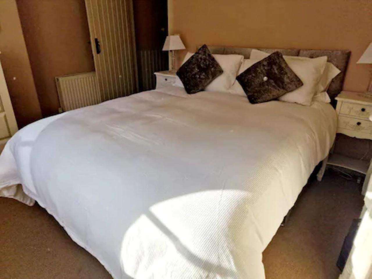 Jackdaw Cottage-Beautiful Cottage, Town Centre Уимборн Минстър Екстериор снимка